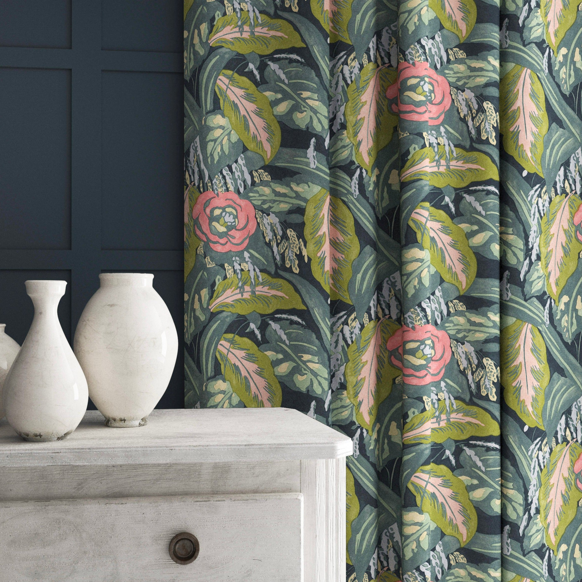 Curtain in a floral-style printed velvet fabric.