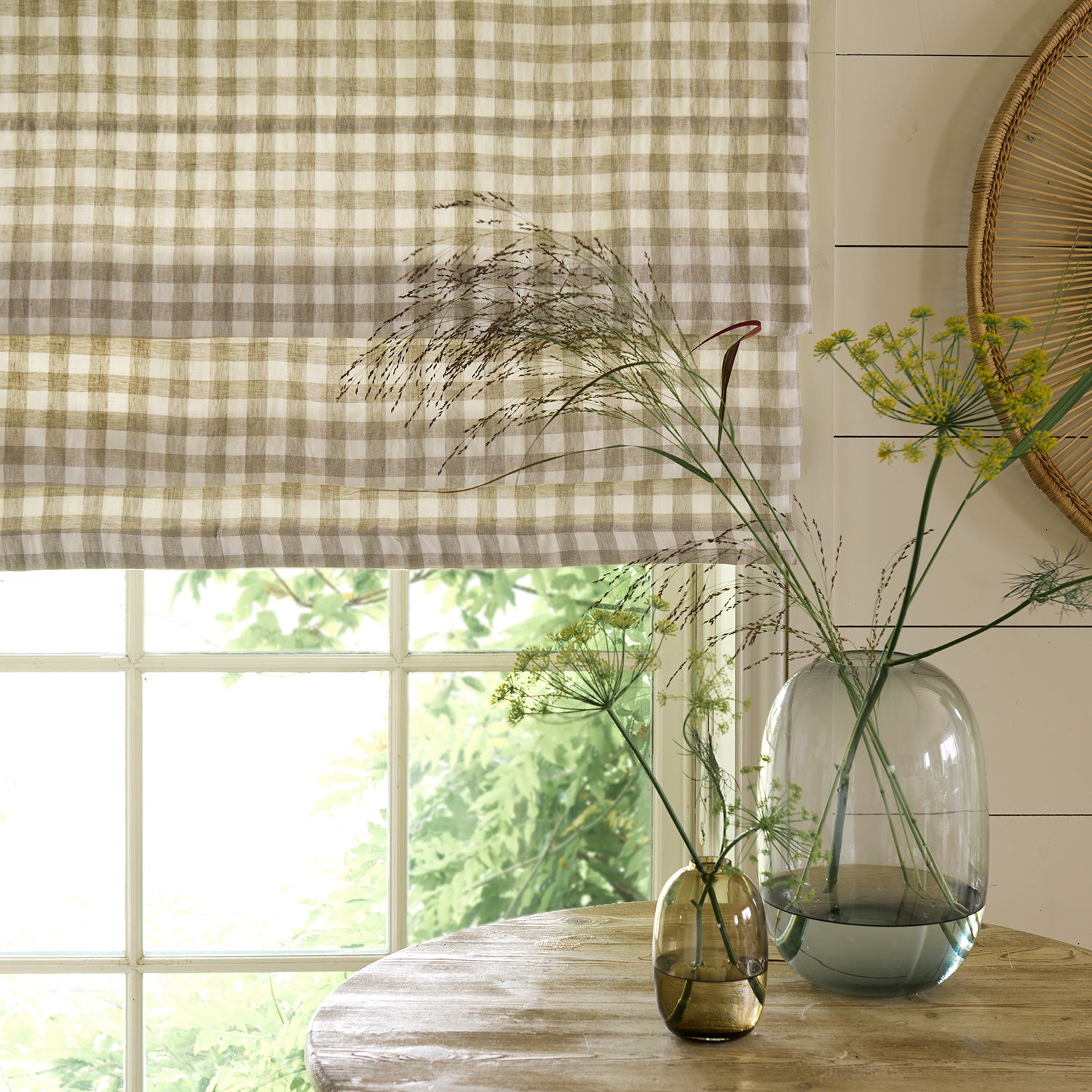 Shown in Oatmeal – a versatile checked linen fabric for blinds.