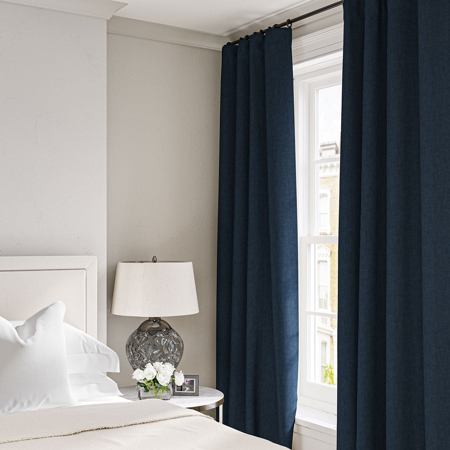 Linen curtain in Indigo