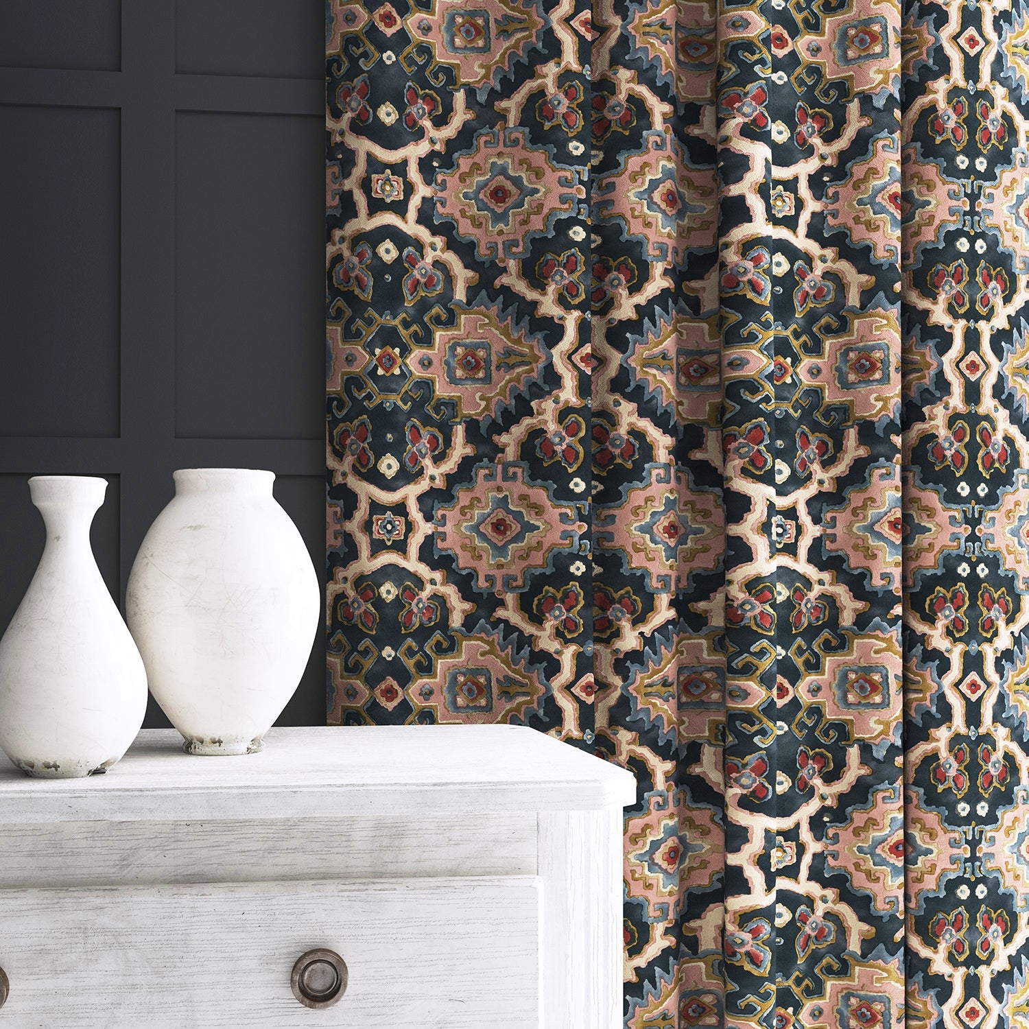 Velvet curtain in a printed velvet fabric with an oriental geometric design in multicolours