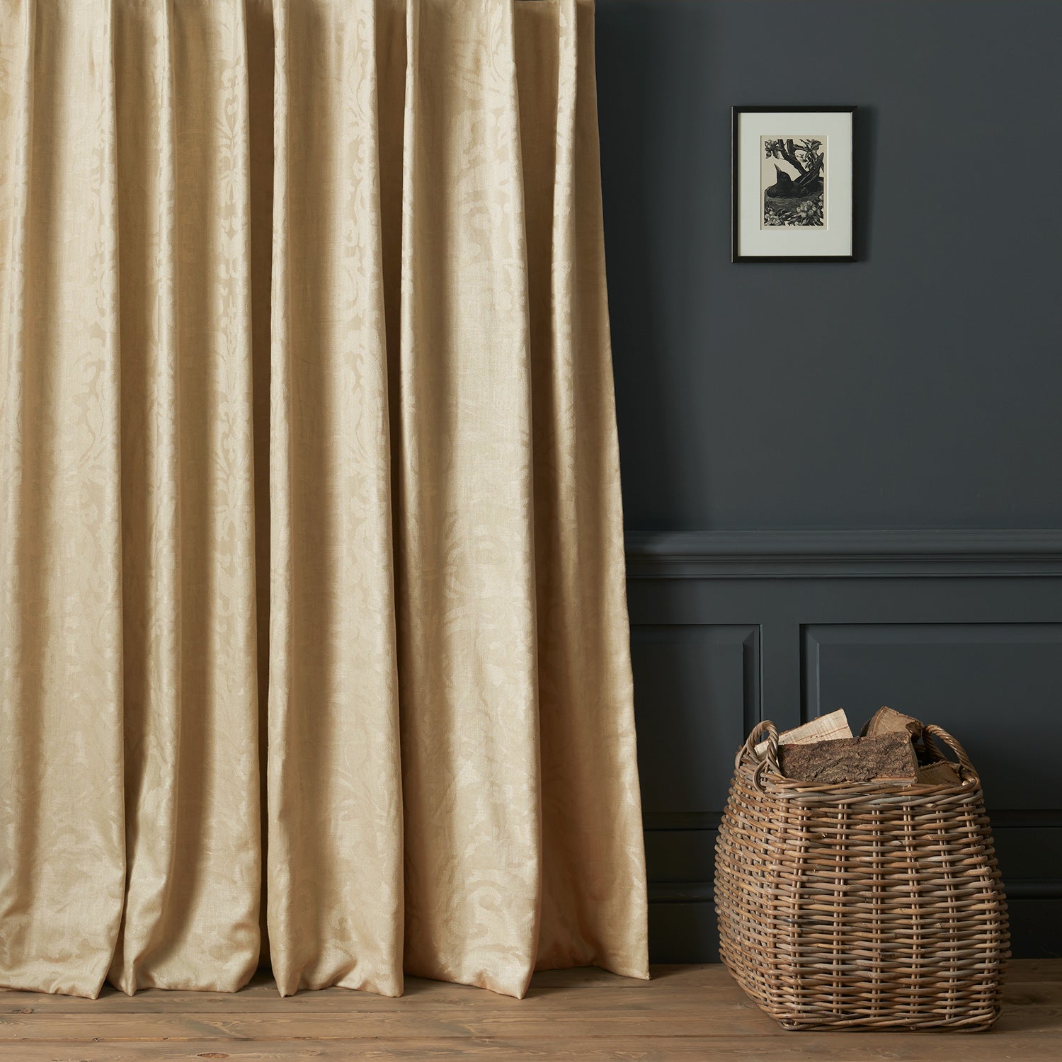 Curtains in a contemporary damask fabric with light gold colour.