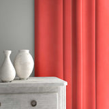 Velvet curtain in pink