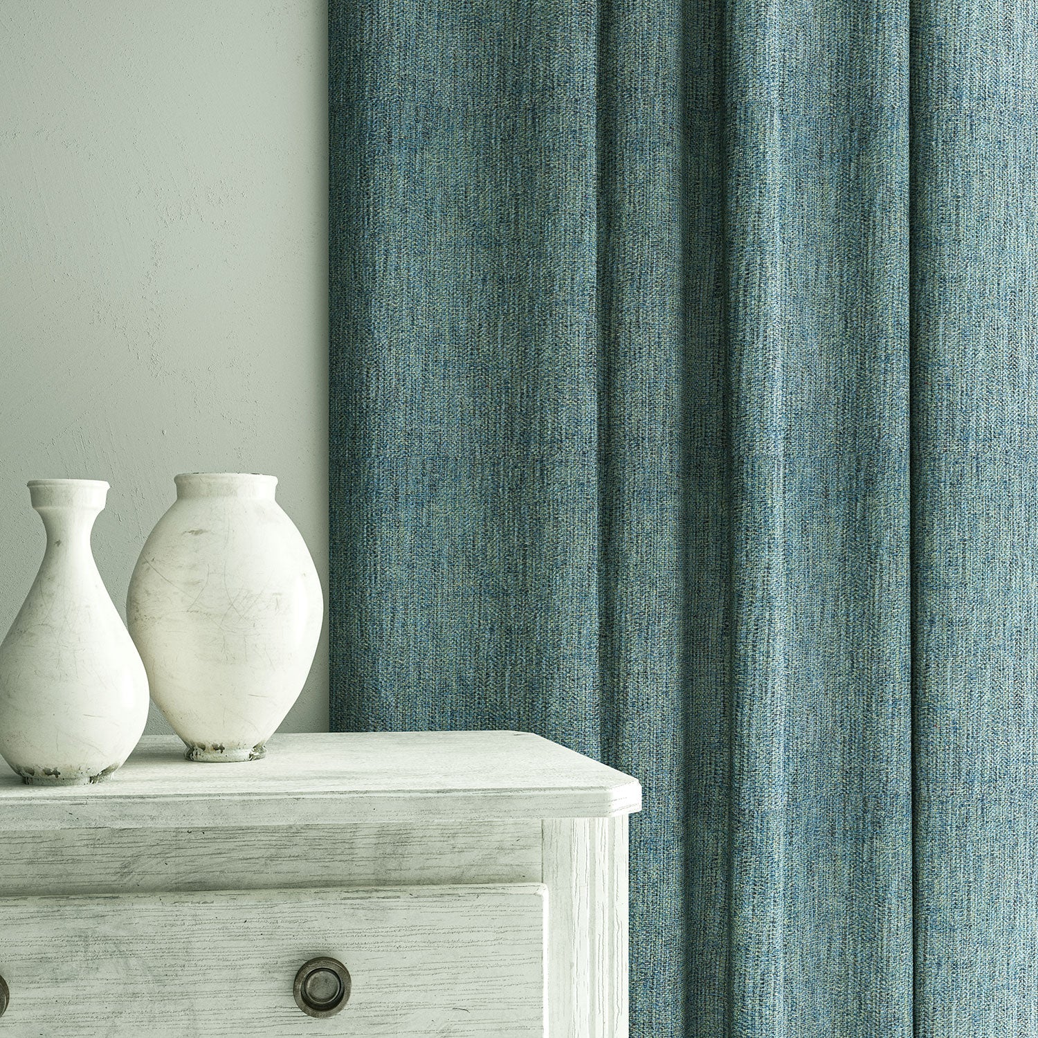 Loxley Cerulean fabric by Linwood – close-up of natural fibre weave in textured blue tones.