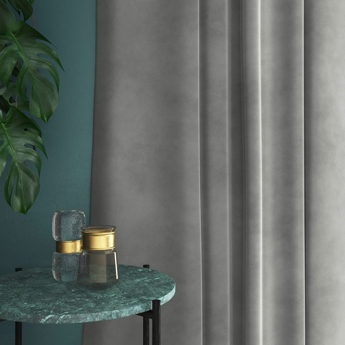 Velvet curtain in grey