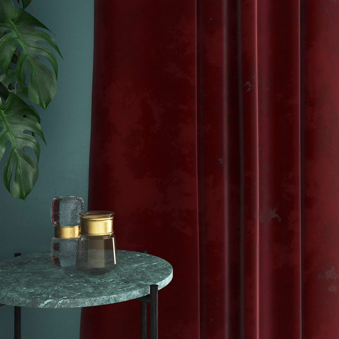 Velvet curtain in red