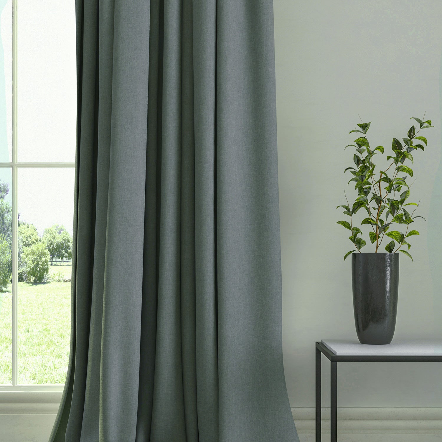 Curtain in a plain fabric, colour Dune.