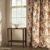 Curtain in a linen fabric with floral vine design